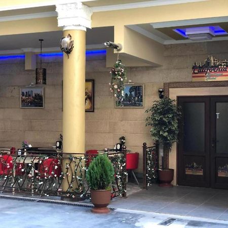 Hotel & Apartments California エレバン エクステリア 写真